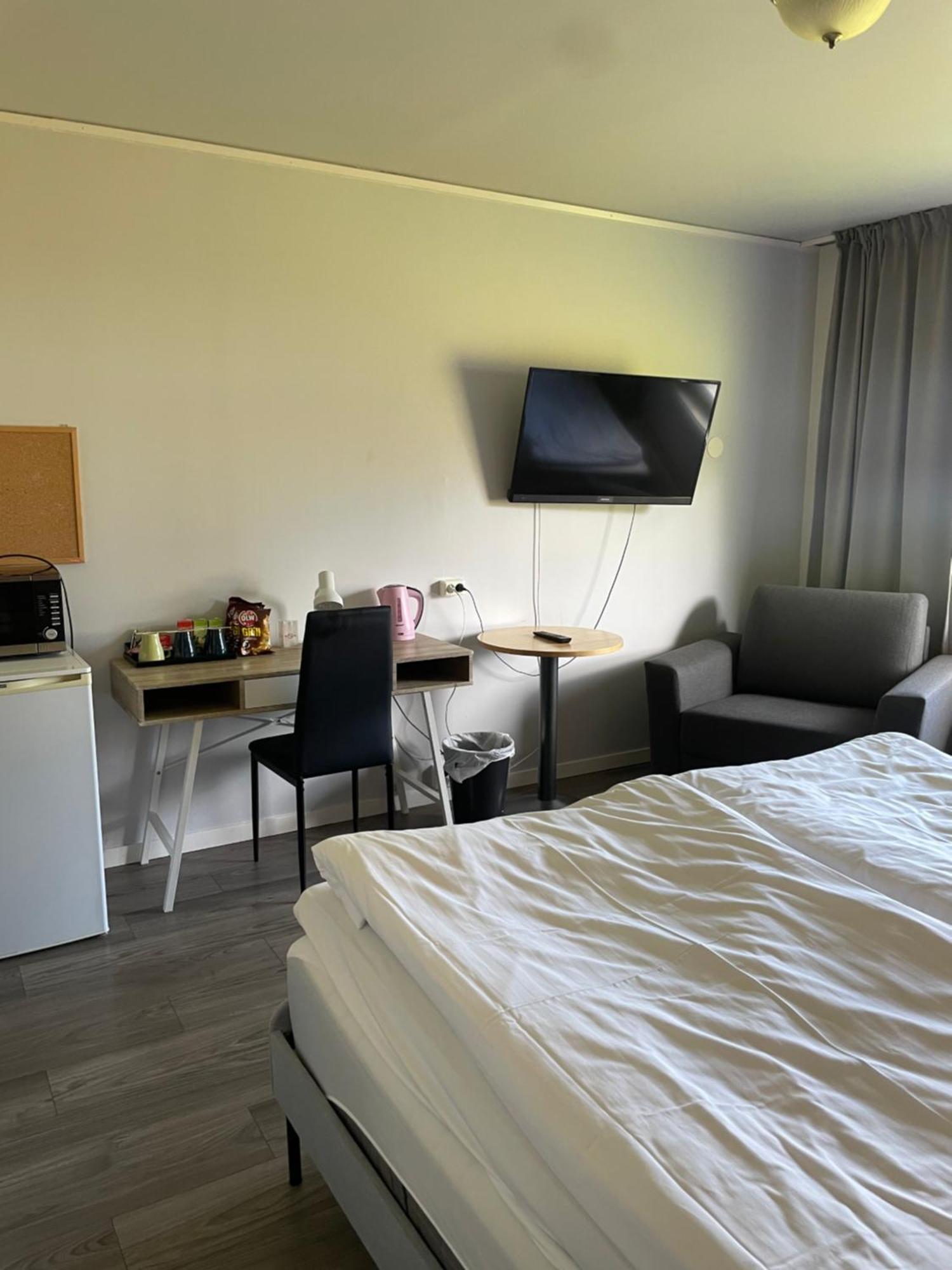 Hotell Smedjan Pajala Esterno foto